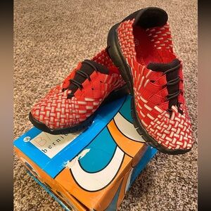bernie mev. Kids Red and White Woven Sneakers